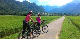 25 Days Cycling and Trekking from Luang Prabang to Hanoi